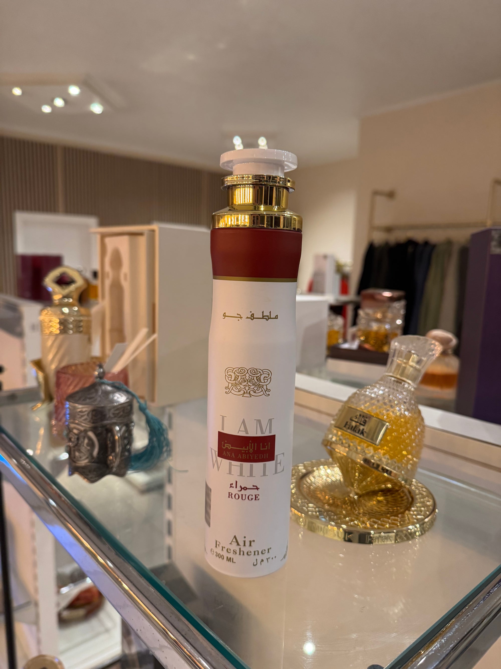 Raumduft 300 ml (1 Stück – Zufällige Marke &amp; Duftrichtung)