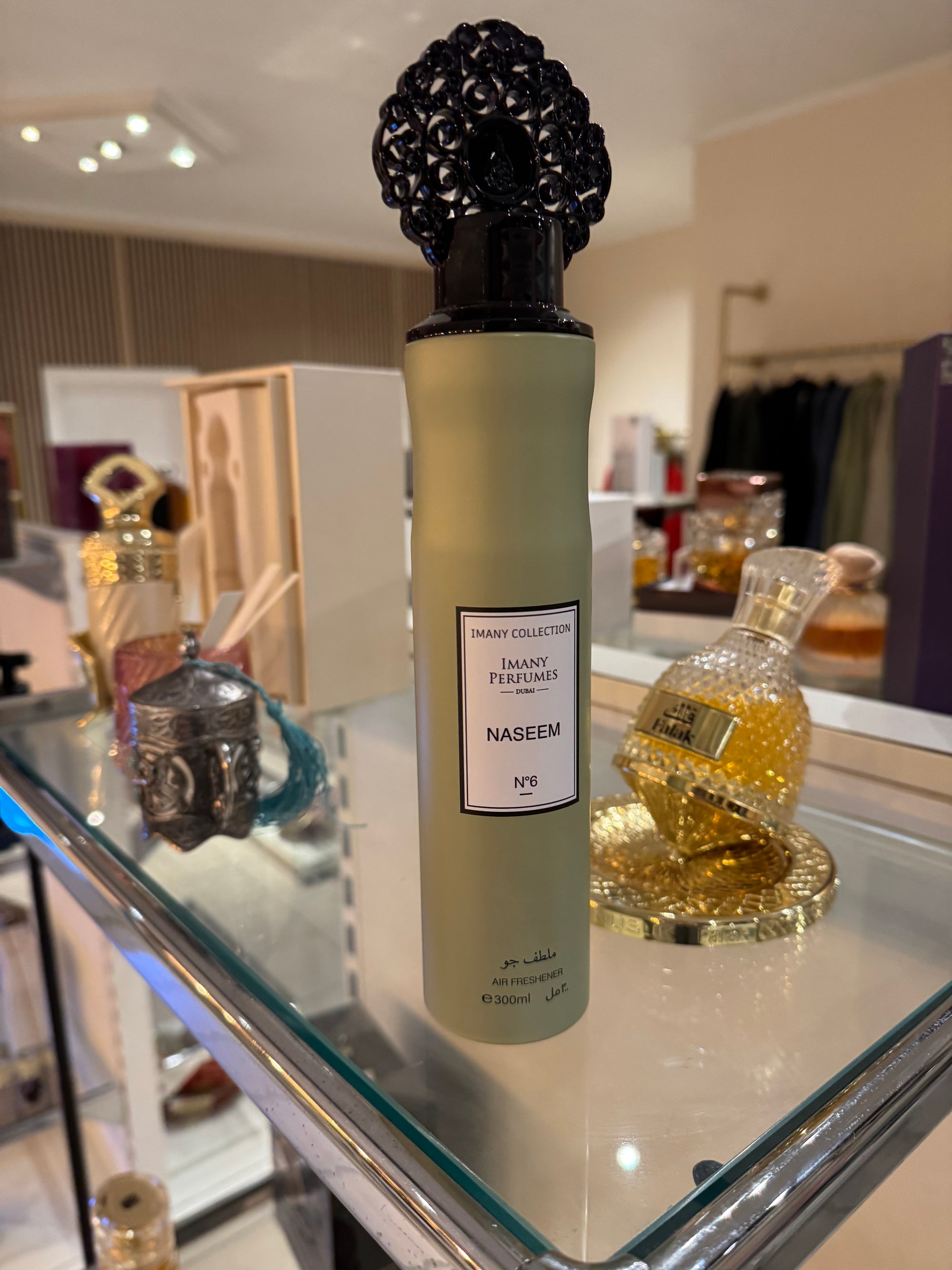 Raumduft 300 ml (1 Stück – Zufällige Marke &amp; Duftrichtung)