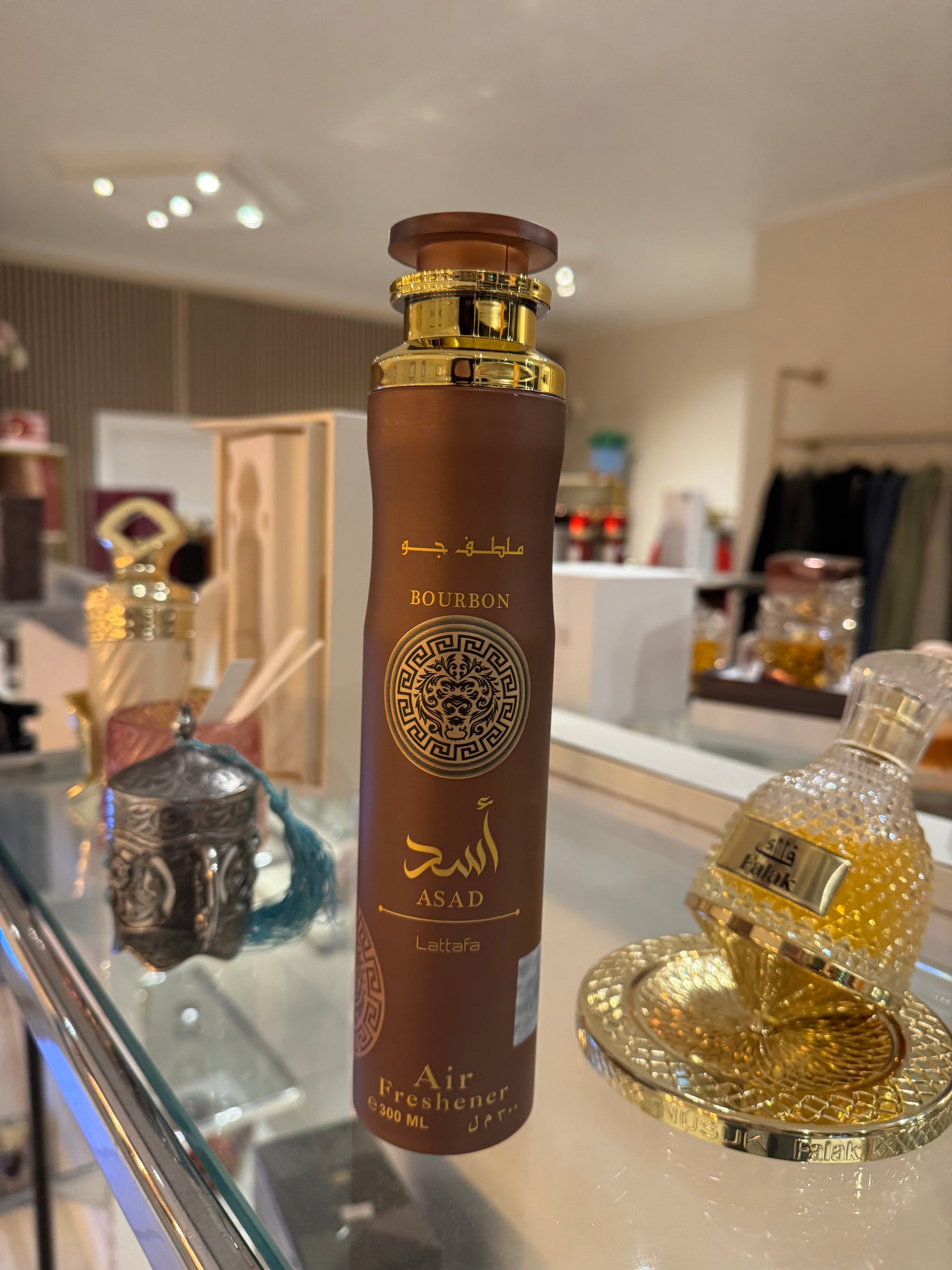 Raumduft 300 ml (1 Stück – Zufällige Marke &amp; Duftrichtung)