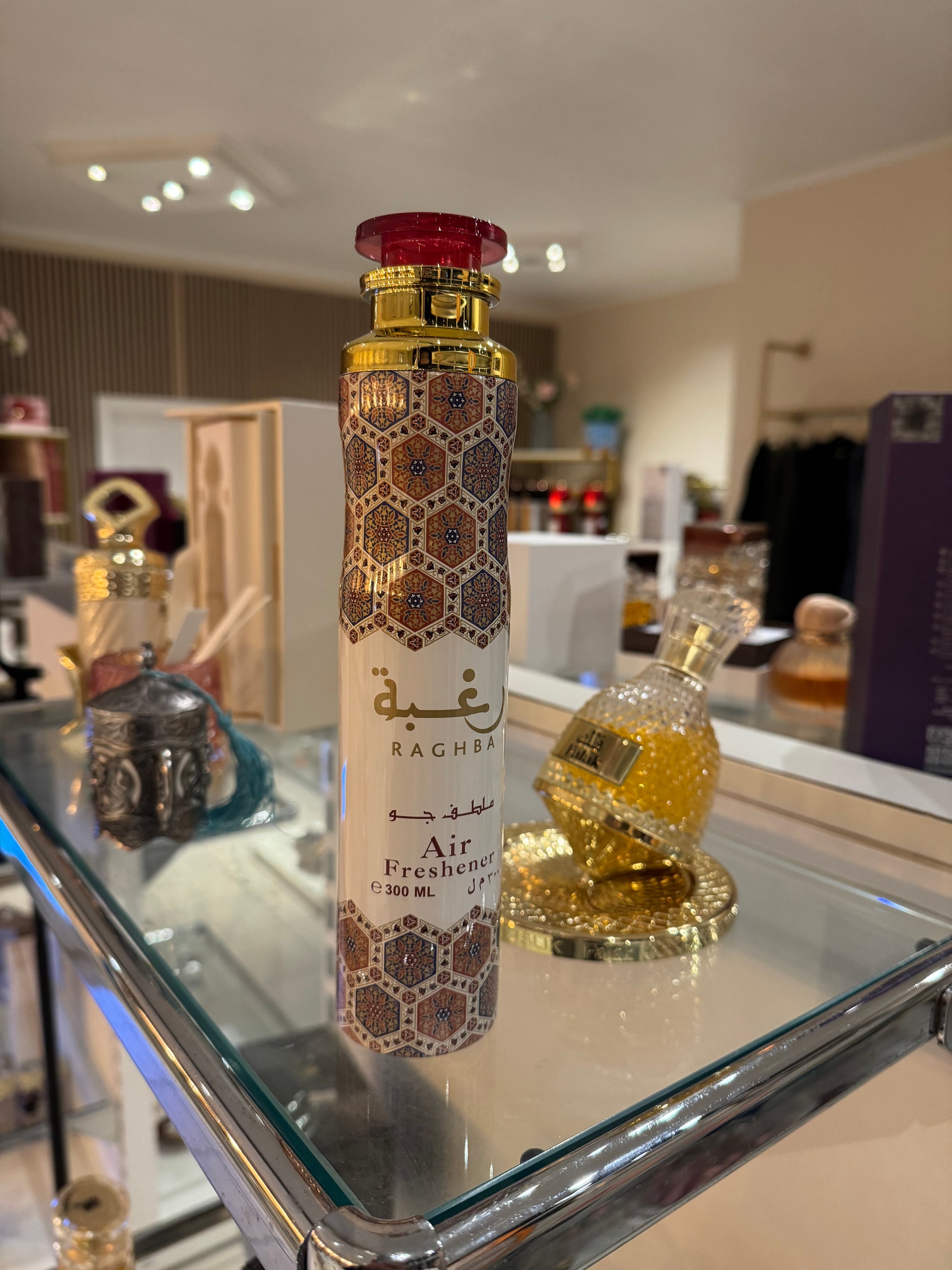 Raumduft 300 ml (1 Stück – Zufällige Marke &amp; Duftrichtung)