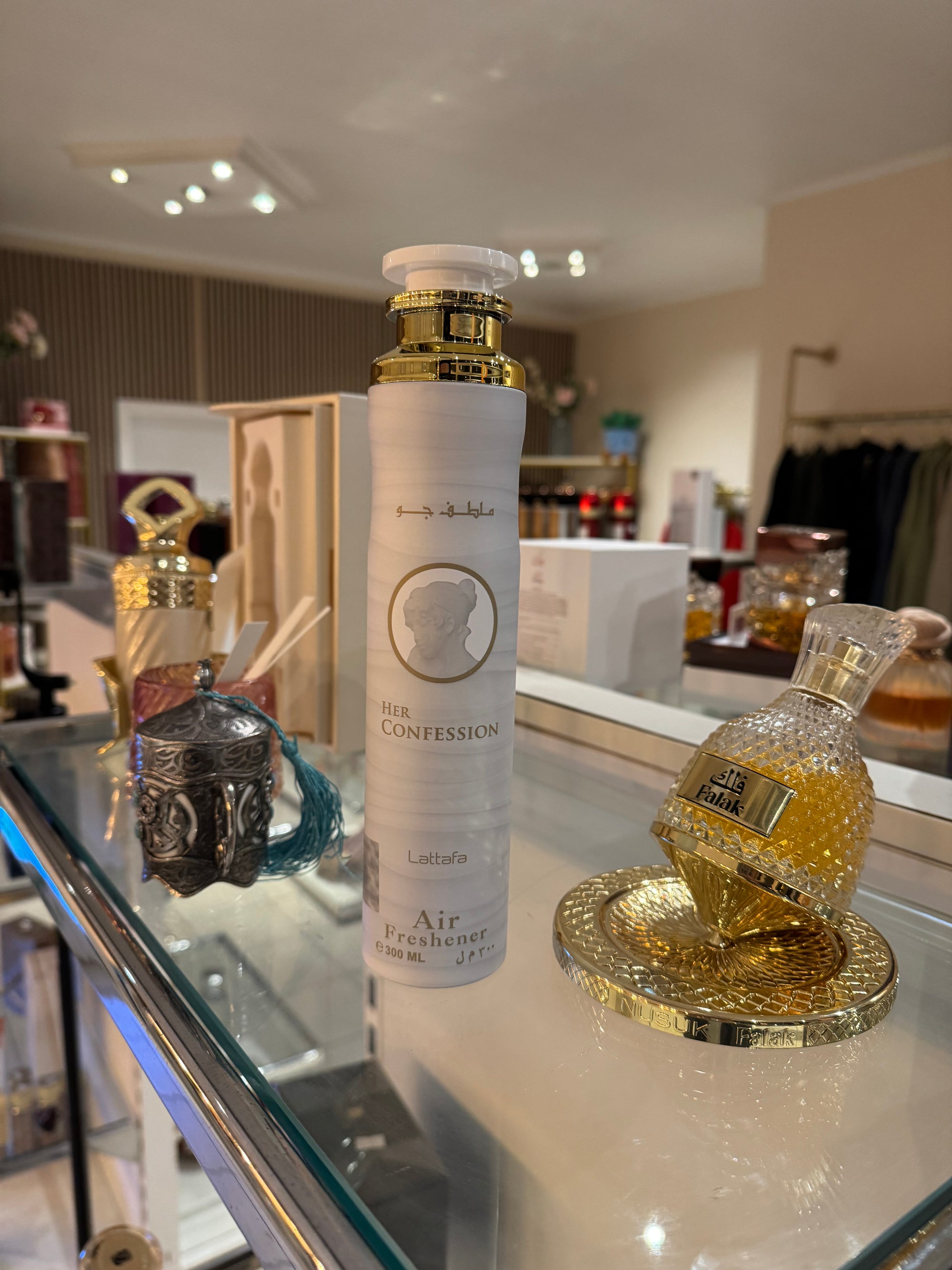 Raumduft 300 ml (1 Stück – Zufällige Marke &amp; Duftrichtung)