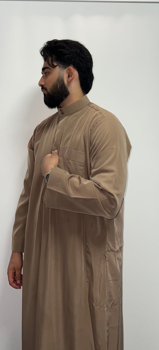 Saudi Thobe Braun